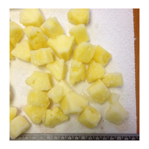 Piña congelada de alta calidad IQF en rodajas en cubitos Vietnam trozos de piña congelada pelados empaquetados para aplicaciones culinarias - Product Image 3