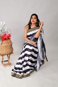 Georgette-ropa de boda india de seda suave, Saree de impresión Digital con trabajo manual y proveedor indio de trabajo Zardozi - Product Image 4