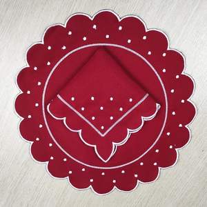 Manteles individuales de mesa Bordados de lino Premium bellamente diseñados para arreglos de mesa de comedor elegantes clásicos y atemporales - Product Image 4