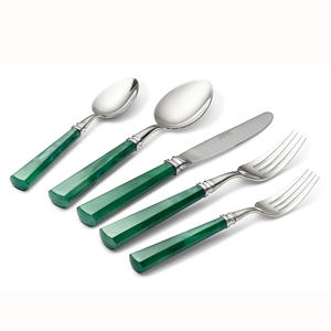 Ensemble de couverts en acier inoxydable de style américain élégant et élégant avec poignées vertes classiques 5 pièces en argent - Product Image 1