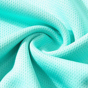 ชุดยูนิฟอร์มฟุตบอลขายส่ง มีไซส์และสีให้เลือกตามสั่ง พร้อมบริการสกรีนโลโก้และหมายเลขสำหรับสโมสรและโรงเรียน - Product Image 3