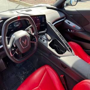 ¡Oferta Imperdible! Chevrolet Corvette Stingray Coupé 2022 Súper Limpio, 490 HP, LT2 V8, Tracción Trasera, Automático, Color Gris, Sedán de Lujo - Product Image 4