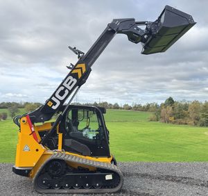 JCB 3TS-8T Skid Steer Loader with Euro5 Diesel Engine High Load Moment & High Efficiency - Product Image 2