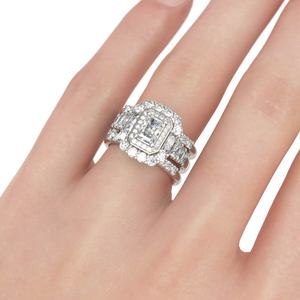Ensemble de bagues de fiançailles Jeulia Halo en moissanite taille radiant, argent sterling, 3 pièces - Product Image 4