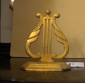 Serre-livres en métal doré au design merveilleux pour la maison et le bureau Accessoires décoratifs de luxe - Product Image 3