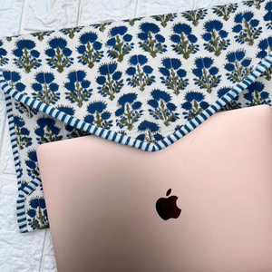 Vente en gros de sacs de pochette d'ordinateur pour tablette avec logo personnalisé étui de protection indien fait à la main pochette d'ordinateur matelassé - Product Image 1