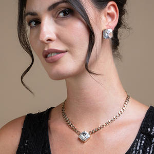 Fabriqué en Italie Boucles d'oreilles à clip pour femmes de haute qualité avec pierre CRISTAL carrée de 20 mm - Product Image 2