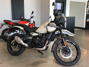 Nouvelles motos Himalayan 450 2026 toutes disponibles en stock - Product Image 3