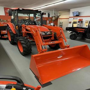 Achetez un tracteur M4-071 Kubota avec des pièces de qualité supérieure Livraison rapide disponible pour une utilisation agricole et agricole Performances fiables - Product Image 1