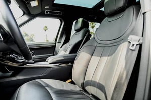 Nueva SUV de Lujo con Cámara Trasera para Viajes de Negocios y Familiares - Product Image 3