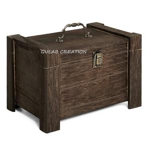Caja de almacenamiento de madera hecha a mano de aspecto antiguo con cofre organizador de tapa con bisagras para recuerdos, joyas y almacenamiento decorativo para el hogar - Product Image 1