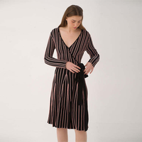 Maßgeschneidertes Modisches Büro-Damenkleid in Übergröße mit Gürtel, Gestreift, V-Ausschnitt, Gestricktes Pulloverkleid, Sexy Club-Bodycon-Kleid mit Gürtel