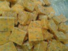 Purée de fruit de la passion IQF en gros avec pépins, pulpe de fruit de la passion congelée / concentré de fruit de la passion, purée - Product Image 2