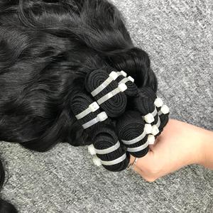 Nouvelle Installation Double Dessiné Cuticule Alignée Trame Type Raw Virgin Remy Extensions de Cheveux Humains Vague Naturelle Couleur Noire - Product Image 3