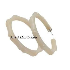 Customized Vintage Bakelite Earrings New Fashion Womens Drop Earrings With Carved <b>Resin</b> Wedding Gift Featuring Pearl Main <b>Stone</b> - Product Image 1