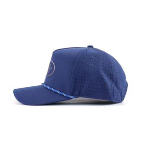 Casquettes de golf OEM tendance et respirantes, personnalisables avec logo, trous découpés au laser, ajustables avec cordon pour activités de plein air - Product Image 2