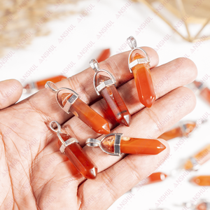 Pendentif en cornaline rouge à double pointe, cristal naturel de guérison pour la méditation et l'équilibre énergétique, vendu dans le monde entier - Product Image 2