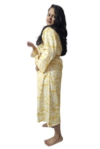 Peignoir pour femme en coton 100% imprimé à la main, motif floral jaune, vêtements de nuit, taille - 48 pouces - Product Image 3