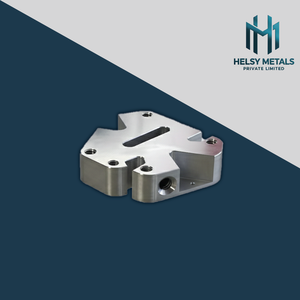 Pièce usinée en métal personnalisée avec des bords précis et des trous filetés pour l'industrie automobile et l'ingénierie robotique - Product Image 3