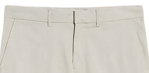 Pantalones cortos de algodón cómodos de verano para hombre personalizados al por mayor, transpirables, con bolsillos de sarga, patrón sólido, ajuste informal, lona tejida no tejida - Product Image 3