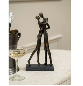 Escultura de mesa de Metal de pareja de latón AK en escultura decorativa con acabado antiguo para decoración del hogar/decoración del Hotel - Product Image 1