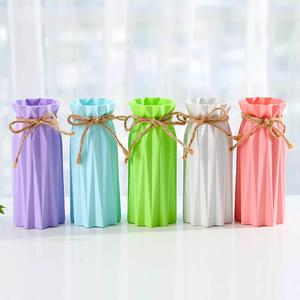 Jarrón de Plástico Creativo y Sencillo al por Mayor para Decoración de Sala de Estar - Product Image 6