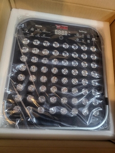 อุปกรณ์บำบัดด้วยแสง LED อุปกรณ์บำบัดด้วยแสงสีแดง + จัดส่งฟรี - Product Image 1