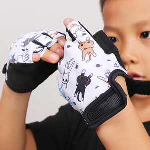 New Design Half Finger Sport Cycling Training Synthetic Leather Made Cycling Half Finger Gloves For Children - Product Image 2