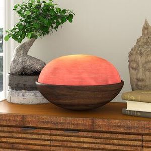 Elegante lámpara de cristal de sal de media cúpula con base de madera elegante tallada única para decoración del hogar inspirada en cartas de amor - Product Image 4