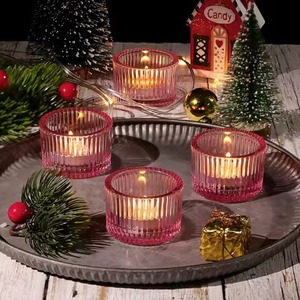 Portavelas de Hierro Hecho a Mano, Ecológico y Duradero, con Diseño Floral de Encaje, para Navidad, Día de San Valentín, Colores y Formas Personalizables - Product Image 4