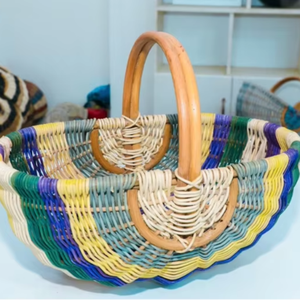 Cesta de ratán natural hecha a mano para decoración de almacenamiento en el hogar y estilo de vida ecológico - Product Image 1