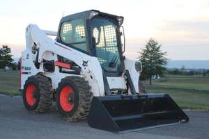 Ventas directas de fábrica 2017 BOBCAAT S750 Maquinaria de construcción usada Cargador de ruedas de ingeniería Cargador de dirección deslizante - Product Image 6