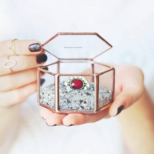 Design exclusif Hexagone Métal et Verre Mini Bijoux Présentoir Organisateur Boîte Anneau Boucle D'oreille Or Rose Boîtes De Rangement - Product Image 1