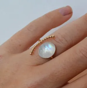 Croissant super brillant arc-en-ciel pierre de lune demi-lune pierre précieuse or 14K bague ouverte réglable avec coupe ovale en argent sterling massif 925 - Product Image 2