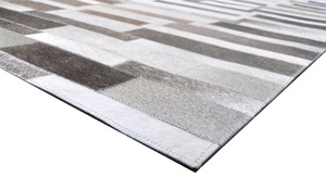 Alfombra Sofisticada de Piel de Vaca de Alta Calidad, Lujosa con Pelo, Duradera, Cosida a Máquina, Moderna, Antideslizante, Ecológica y Elegante - Product Image 2