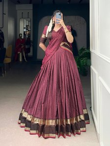 Lahenga Choli Dupatta Chettinad de Manga Corta para Todas las Temporadas con Trabajo de Tejido de Zari - Product Image 2