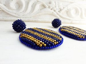 Pendientes bordados hechos a mano elegantes de moda para mujer, diseño elegante con cuentas, costura cruzada y manualidades - Product Image 2