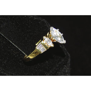 Anello con diamanti in oro 18K Marquise e Baguette da 1.20ct TW elegante e lussuoso - Product Image 4