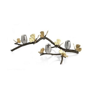 Ensemble de 2 porte-bougies en métal au design magnifique, de différentes tailles, en forme de feuille, fabriqués en Inde - Product Image 2