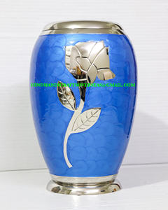 Meilleure vente d'urne à cendres de crémation pour adulte en métal fait à la main classique avec impression de fleurs pour cendres humaines - Product Image 4