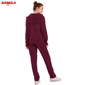 Survêtement personnalisé pour femmes le plus vendu sur mesure Costume de jogging pour femmes fabriqué au Pakistan - Product Image 2