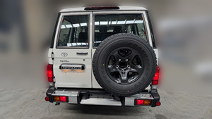 Cruiser 70 2024 (Disponible en conduite à gauche et à droite) - Product Image 3