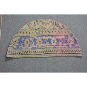 Alfombra Turca Redonda Vintage de 2,5x1,5 pies (75x45 cm), Alfombra Azul a Rayas - Product Image 1