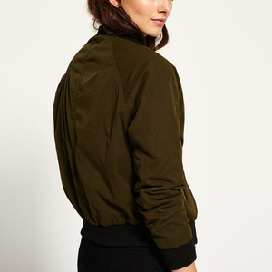 Approvisionnement direct en usine Blouson aviateur pour femmes sur mesure Matériau respirant Taille XL Longue longueur Service OEM - Product Image 4