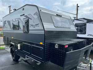 Autocaravana AusRV X13 Overland Travel Trailer 20--2-3 Titan-Blackhawk-HybridOff-Roads, caravanas para salas de estar y literas - Product Image 4