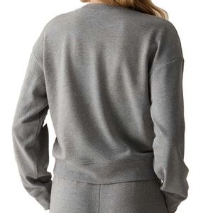 Sweat-shirt à col rond personnalisé pour femme, manches chauve-souris, tissu tricoté, polyester/coton, écologique, design décontracté d'hiver, logo sur le devant - Product Image 6