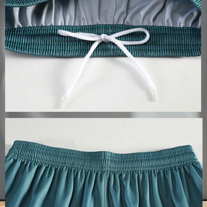 Uniformes de football Streetgrace OEM personnalisés pour les équipes Tissu respirant avec options d'impression de logo de marque privée - Product Image 3