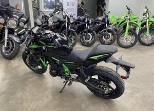 NOUVEAU PREMIUM 2025 Kawasaki Z650 ABS - Product Image 3