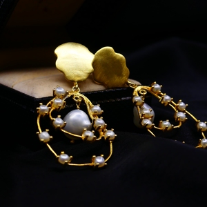 Attractive 925 Sterling <b>Silver</b> Baroque <b>Pearl</b> Gemstone Charm Elegant Fashionable Trendy Women Wear <b>Earrings</b> - Product Image 4