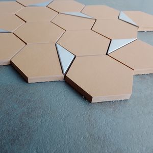 Carreau de mosaïque en céramique PVD argent hexagone de luxe 73mm Cro maïs mat brillant pour mur intérieur Villa salon conception graphique - Product Image 2